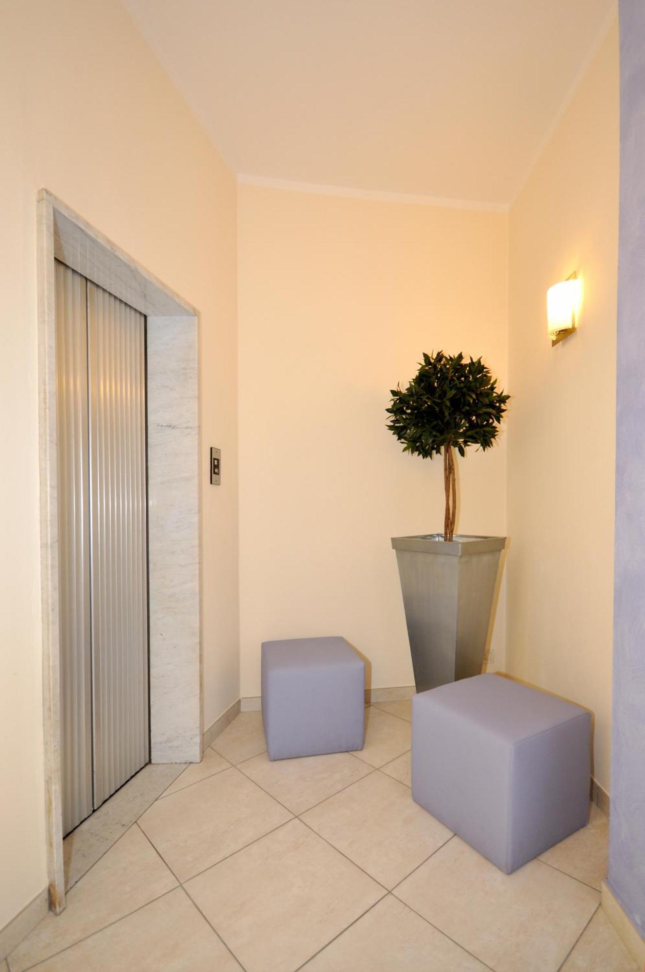Hotel Real Cervia Exteriör bild