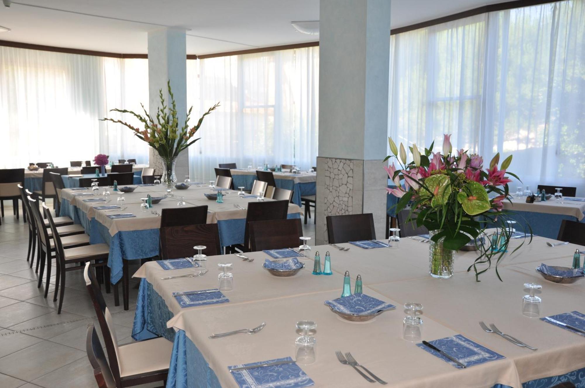 Hotel Real Cervia Exteriör bild