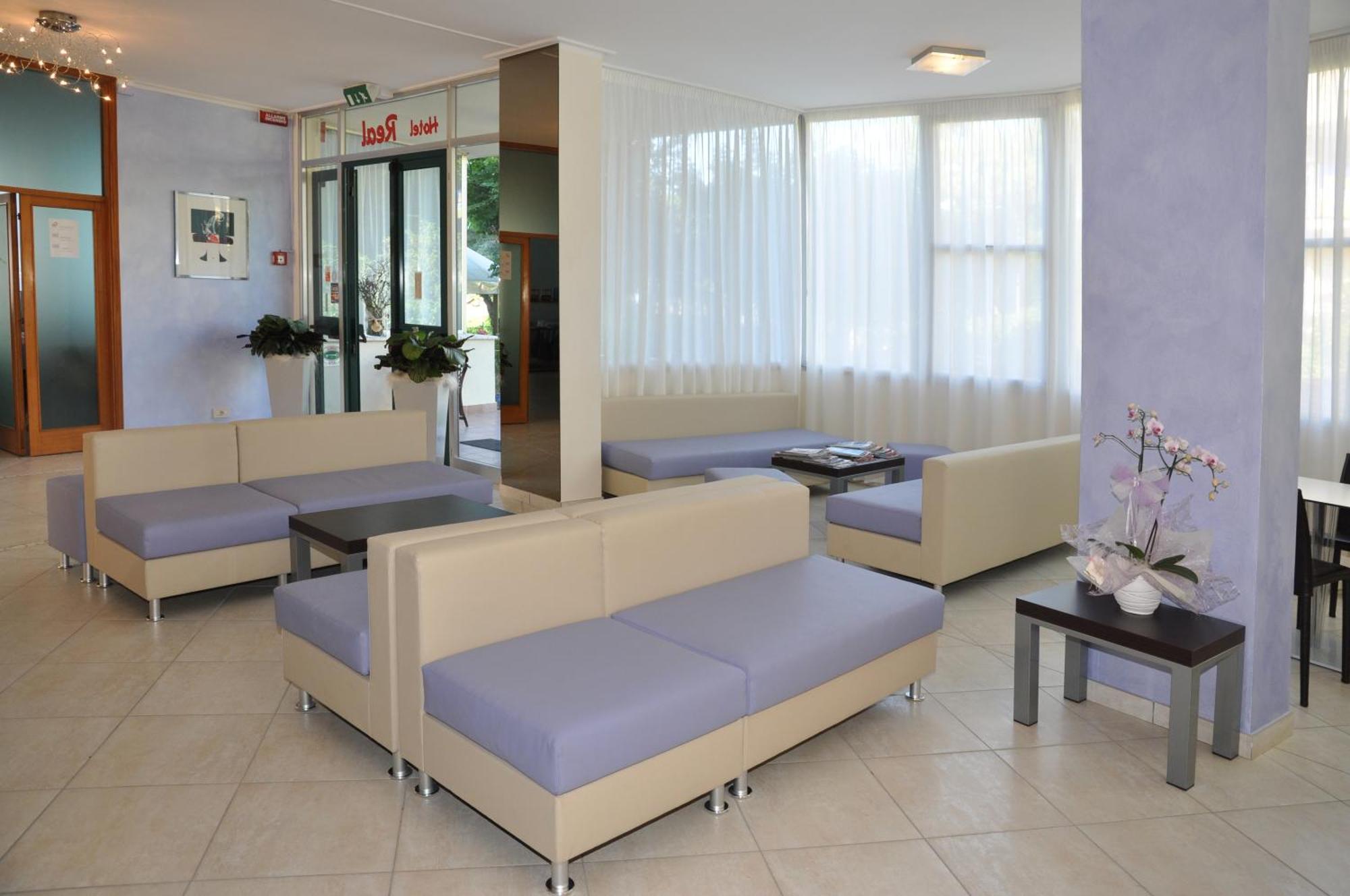 Hotel Real Cervia Exteriör bild