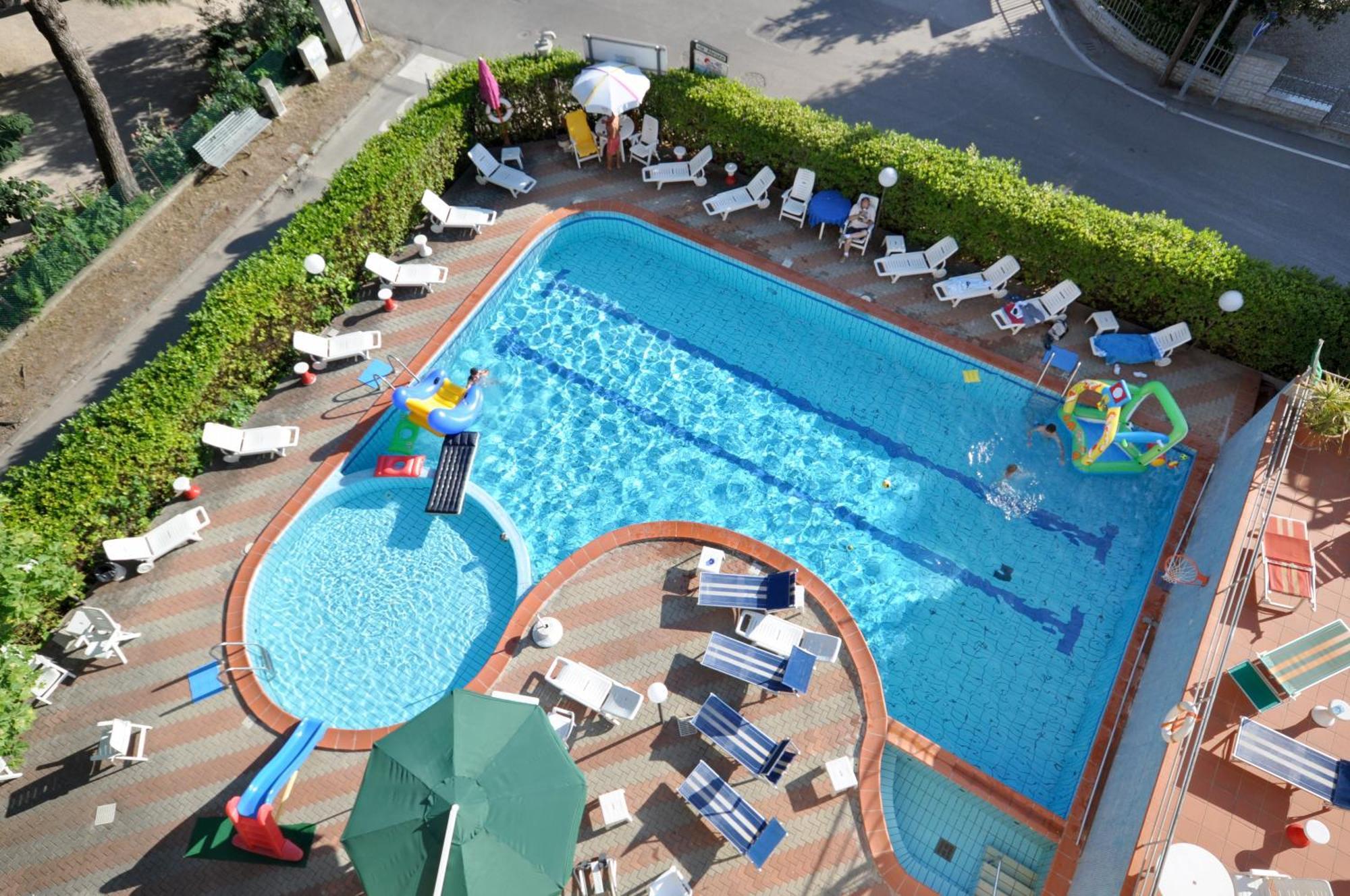 Hotel Real Cervia Exteriör bild