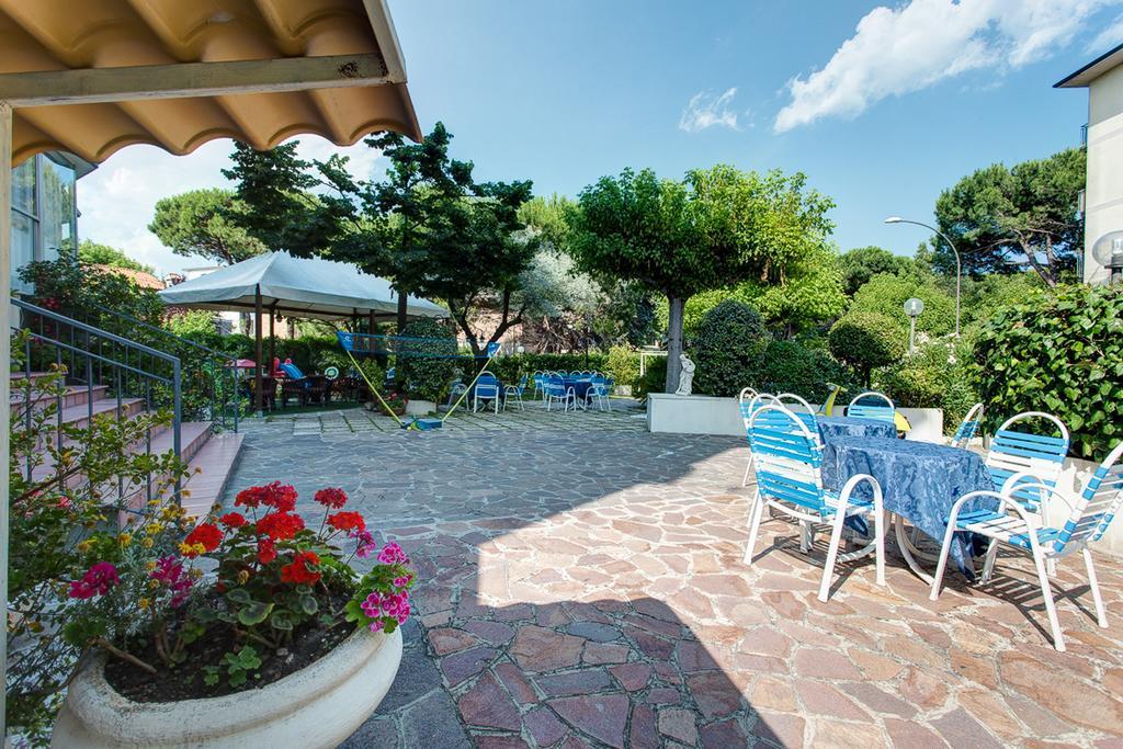Hotel Real Cervia Exteriör bild